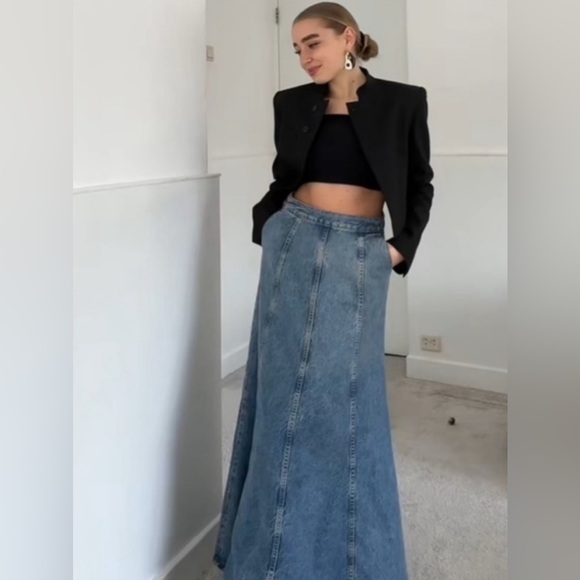 Zara Dresses & Skirts - 🔥🔥Zara long denim skirt